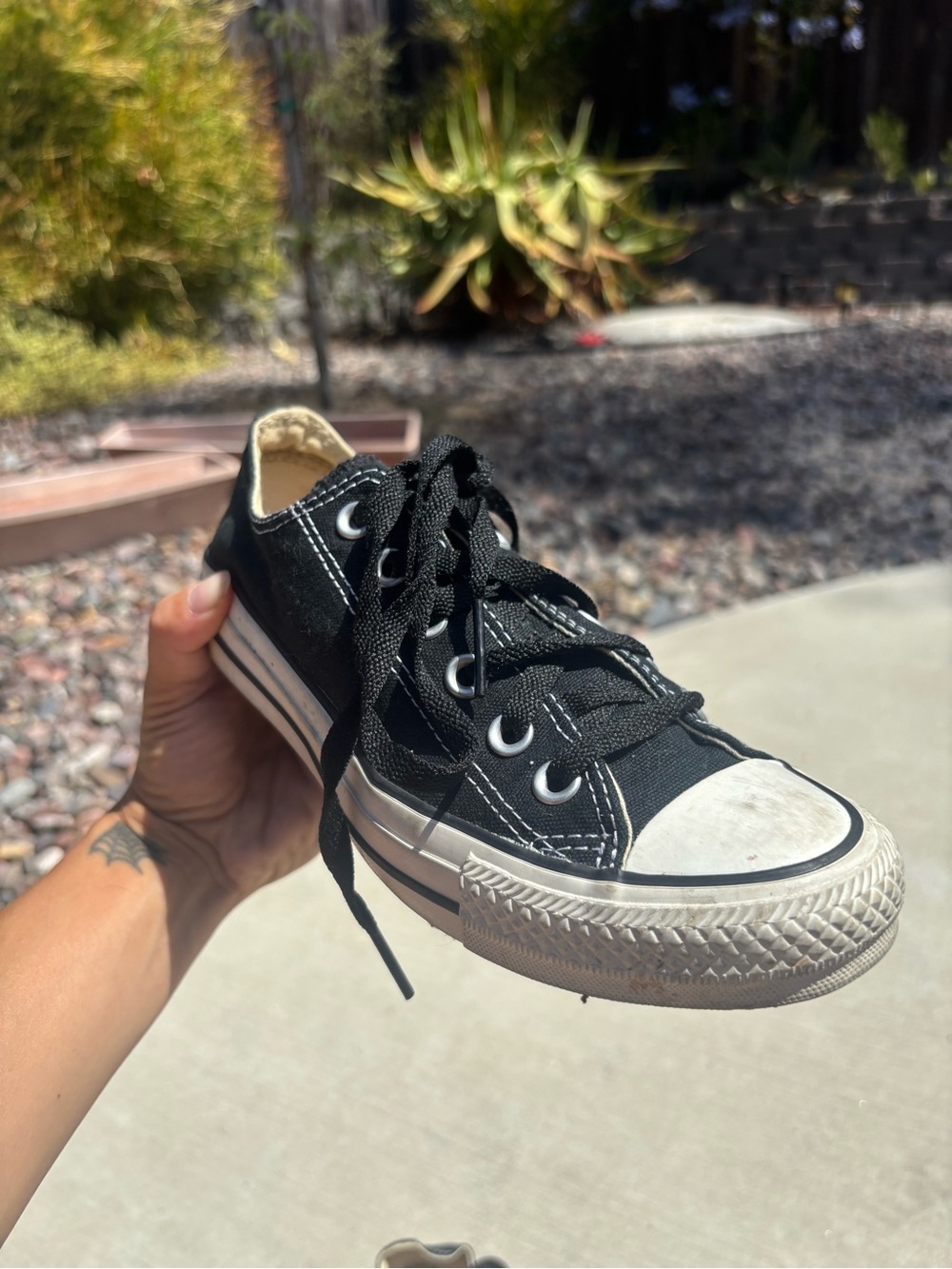 Converse